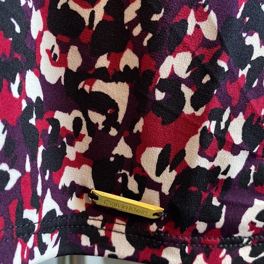 Calvin Klein Women’s Top Black Red Purple White Gold Accents sz L NWT - Picture 5 of 7